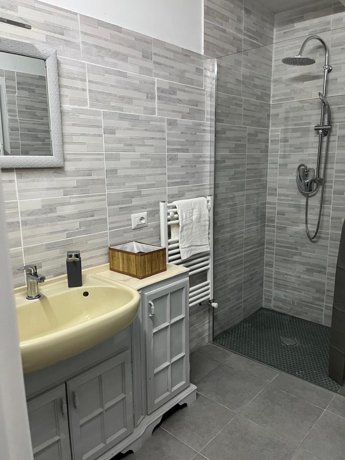 Locazione Turistica Giulia Apartamento